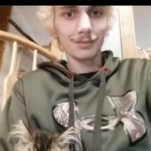 Meet your Posher, Thomas - Picture 1 of 1